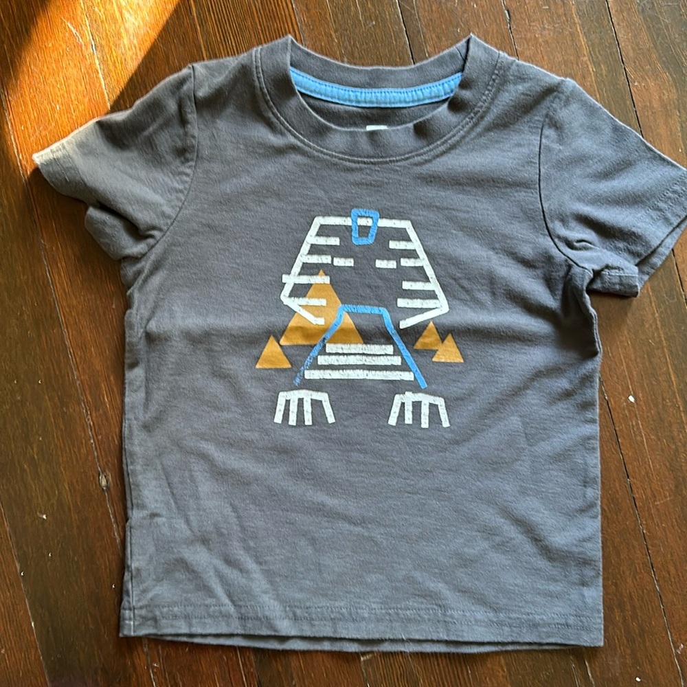 Tea collection boys size 3 Egyptian shirt